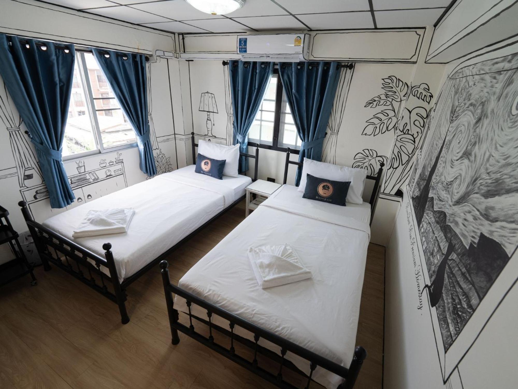 Roomquest Chiang Mai Tha Phae Esterno foto